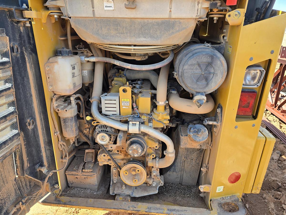 Used 2017 Caterpillar 259D Skid Steer w/ 2400 hrs