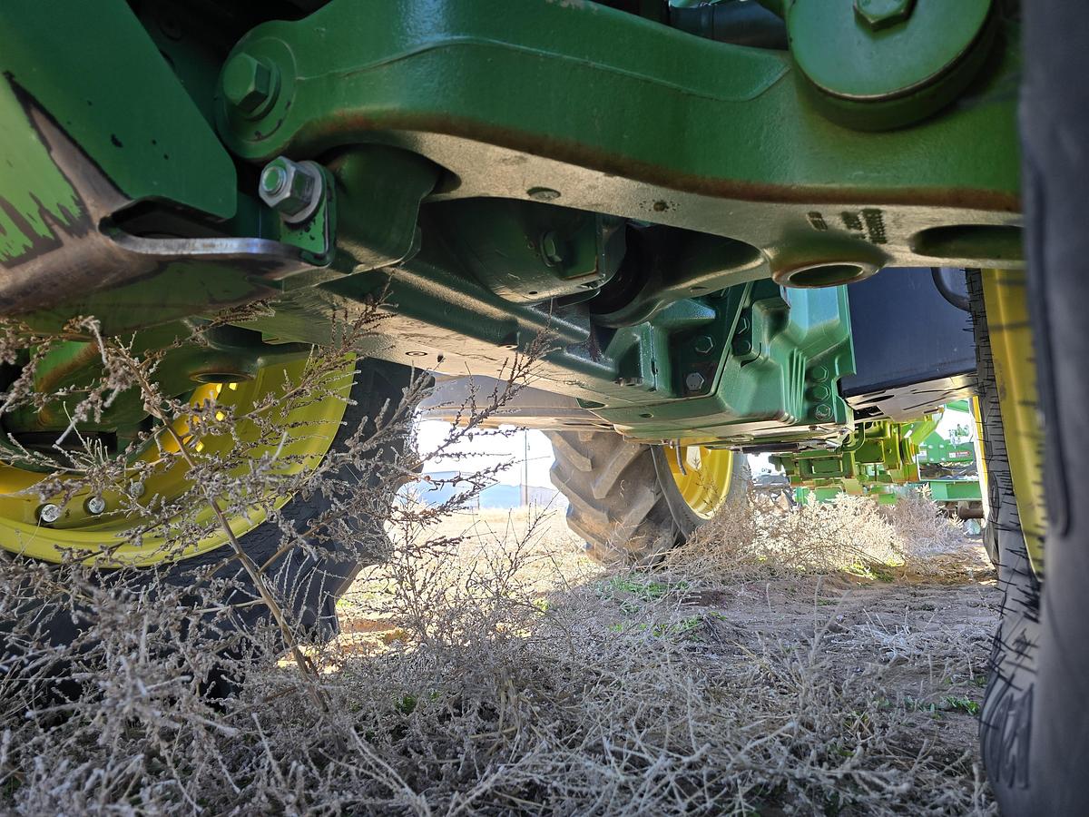 Used John Deere 8285R Tractor w/ 4200 hrs + Duals