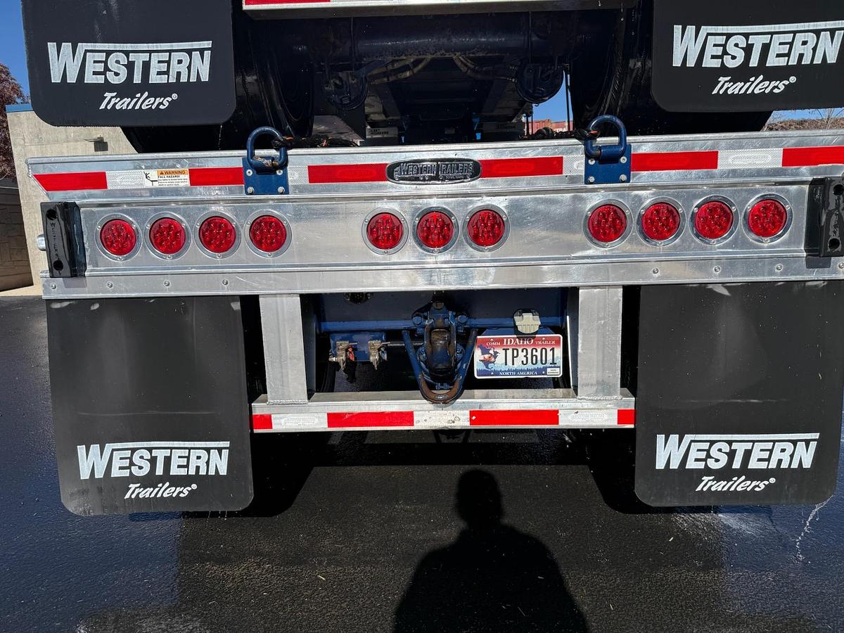 Used 28' + 28' 2021 Western Hay Trailer Set