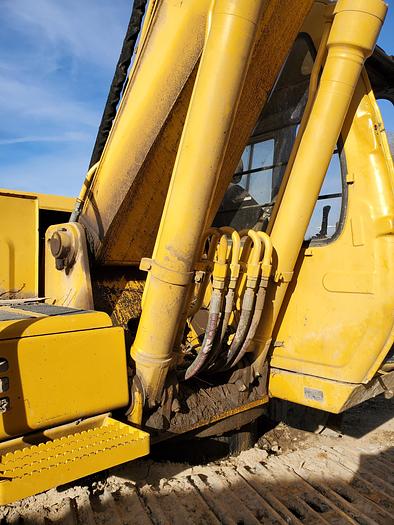 Used 2000 John Deere 160LC Excavator w/ Thumb