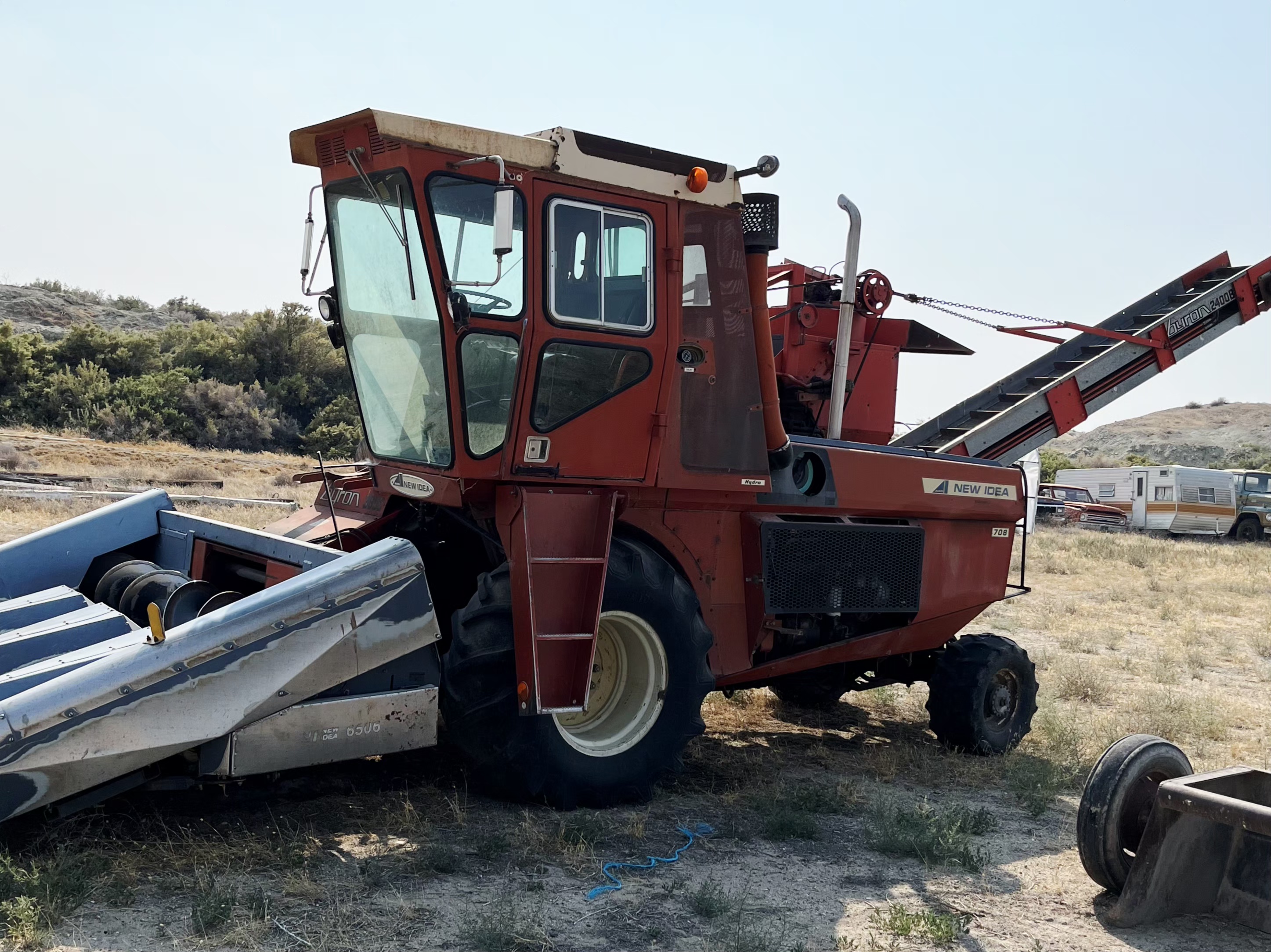 Used Byron 3650 Corn Picker