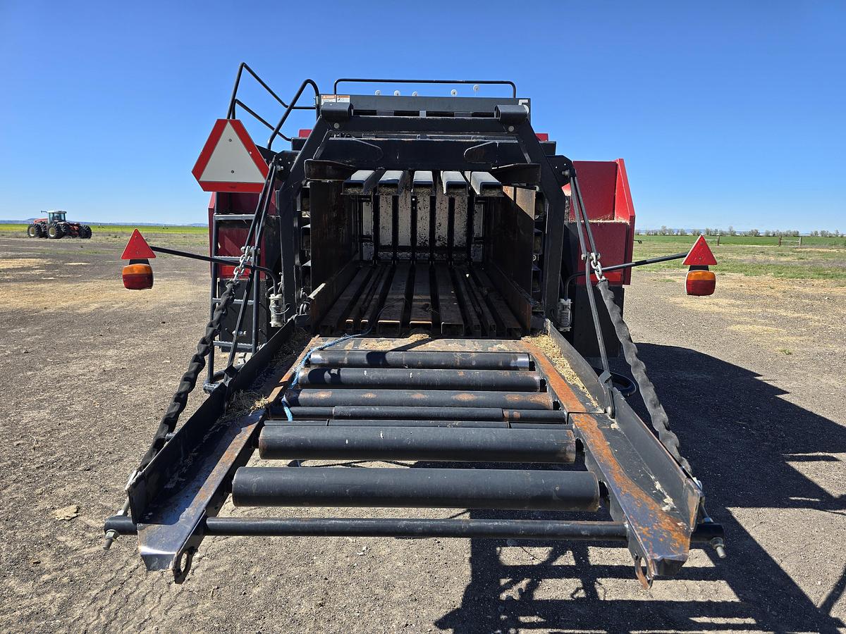 Used ** Going to Auction ** 2006 New Holland BB960A Baler - 3x4