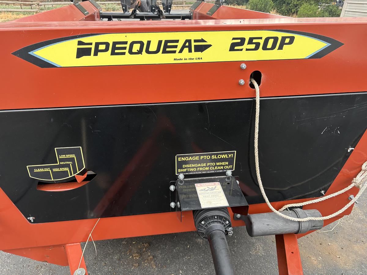 Used 2022 Pequea 250P Manure Spreader ** Like New **
