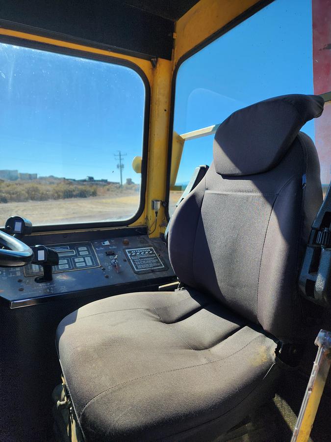 Used 2000 New Holland 1095 Balewagon w/ 3300 hrs