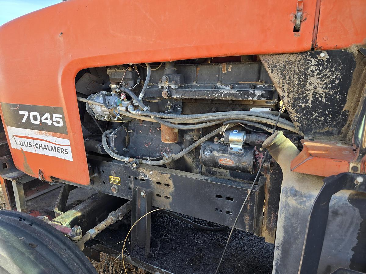 Used Allis Chalmers 7045 Tractor