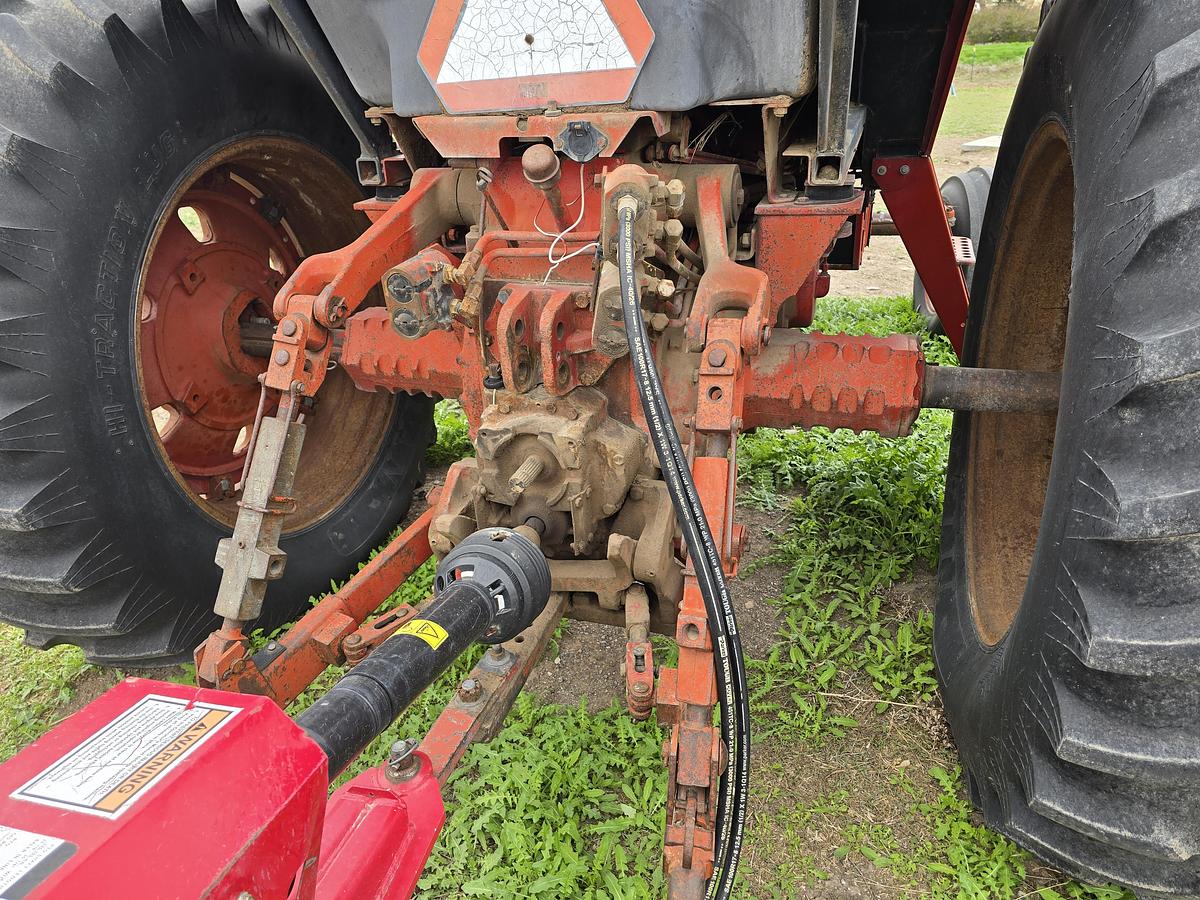 Used International 1486 Tractor w/ Loader