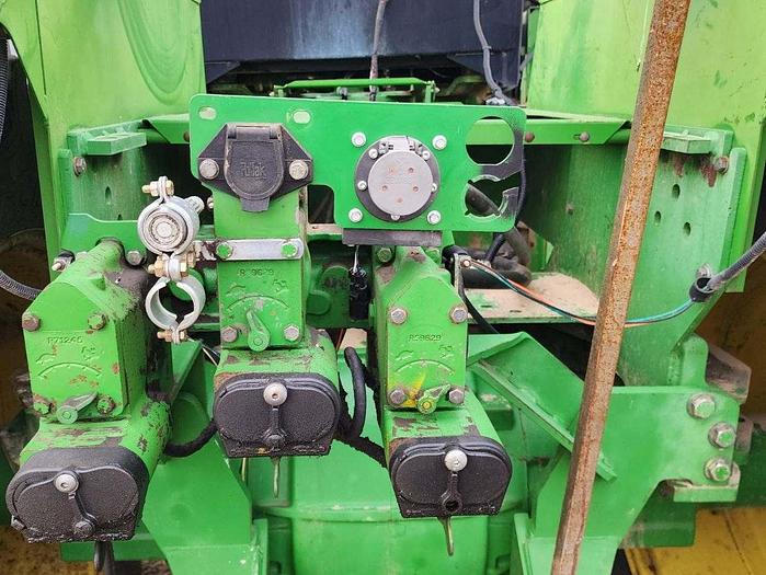 Used 1993 John Deere 8570 Tractor