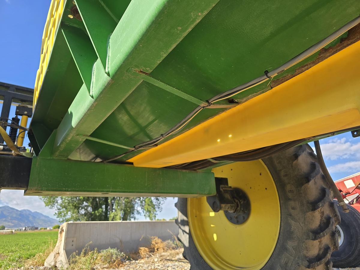 Used Schaben SF-8500 Sprayer w/ 90' Boom