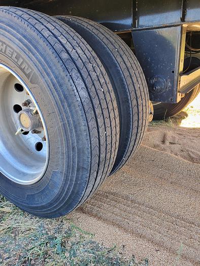 Used 2021 Western Hopper Trailer Set - 38' + 20'