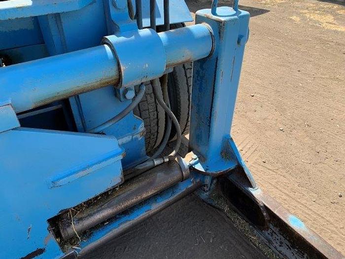 Used 1980 Hay Hog Hay Squeeze