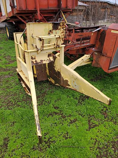 Used New Holland 1048 Balewagon