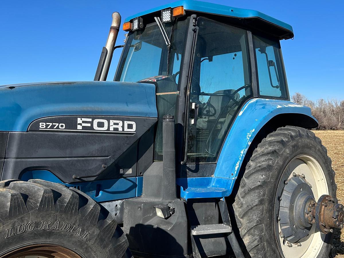 Used 1995 Ford / New Holland 8770 Tractor ** New Engine **