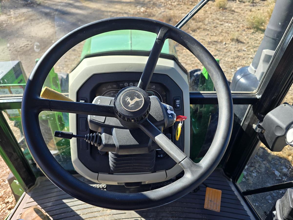 Used 2020 John Deere 5115M Tractor w/ 1100 hrs ** Loader Ready **