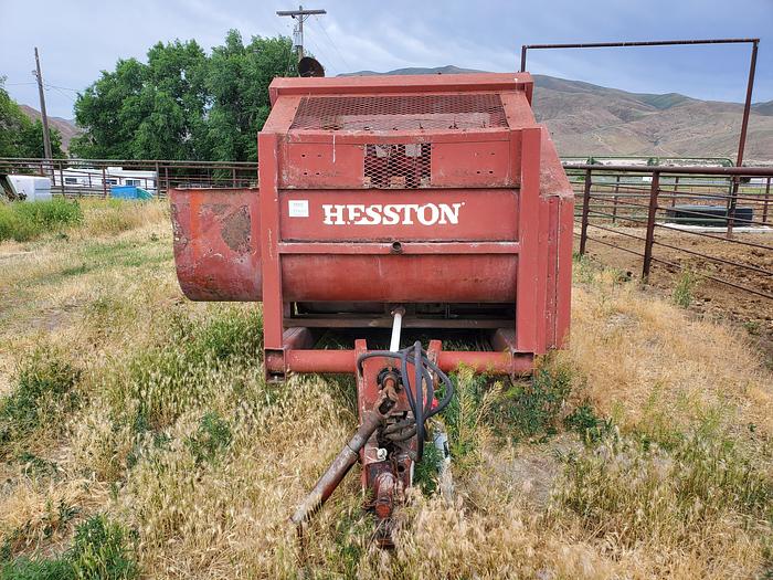 Used Hesston 4870 Bale Feeder / Processor