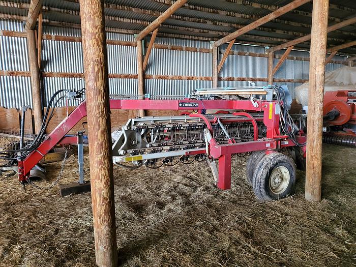 Used 2007 TwinStar 2030 Rake