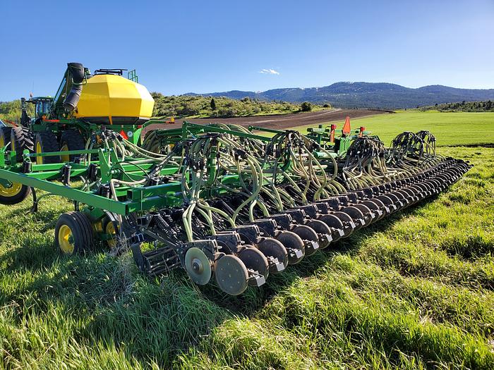 Used 2021 John Deere 730 / 1910 Air Drill