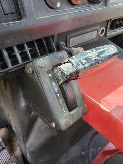 Used International Bale Retriever Truck for Big Square Bales