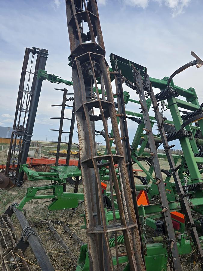 Used 27' John Deere 726 Soil Finisher