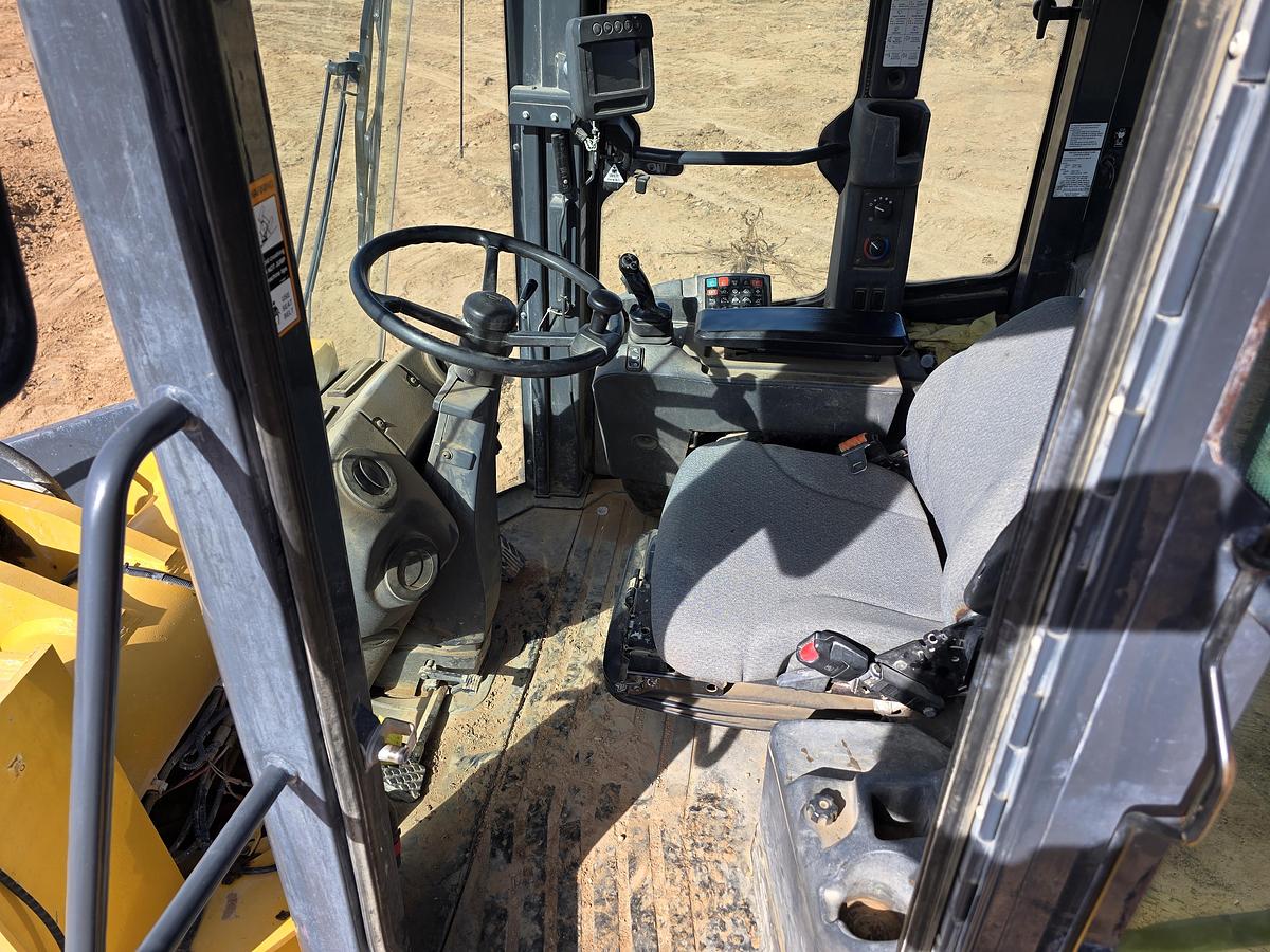 Used 2018 John Deere 624K-II Wheel Loader