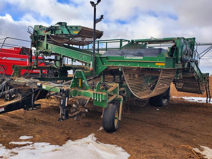 Used 2018 Lockwood 674 Potato Digger - 4R34