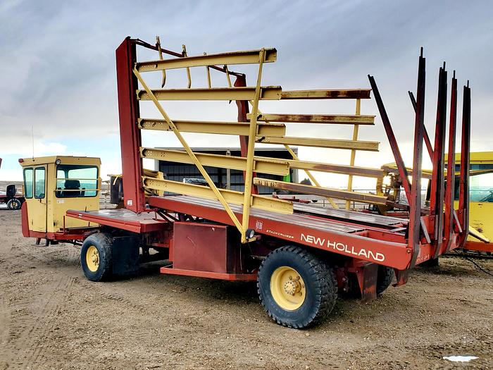 Used New Holland 1078 Balewagon