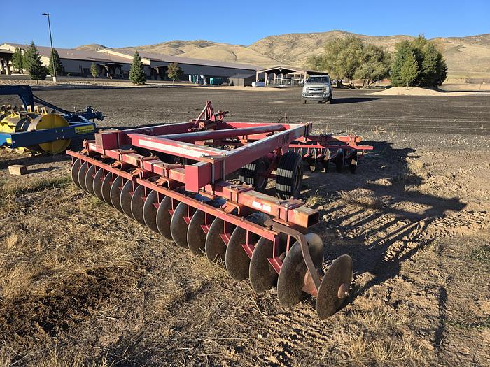 Used 12' Massey Ferguson 730 Offset Disk