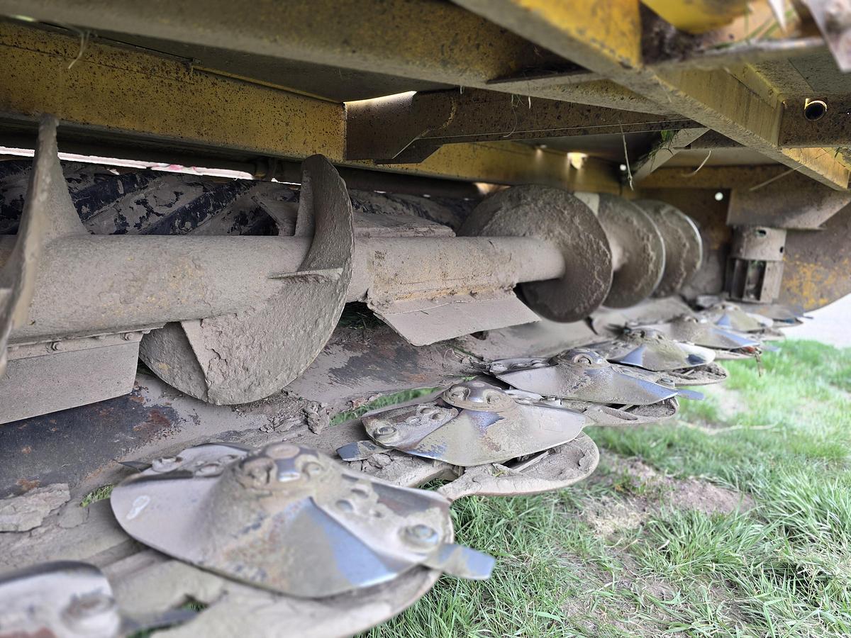 Used 16' New Holland H8080 Rotary Windrower w/ 730 hrs