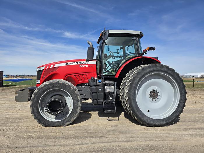 Used 2012 Massey Ferguson 8670 Tractor ** GOING TO AUCTION **