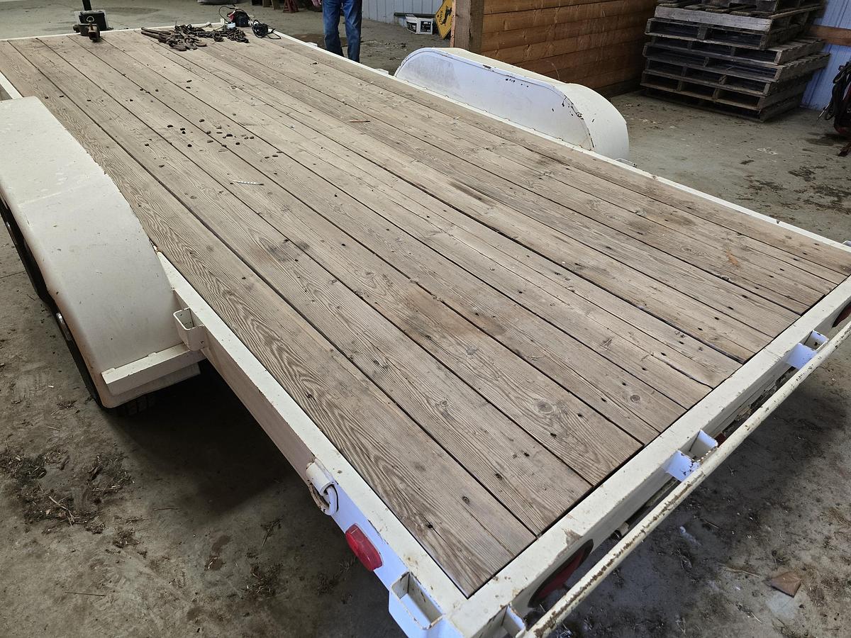Used 2001 C&B 16' Flatbed Equipment Trailer