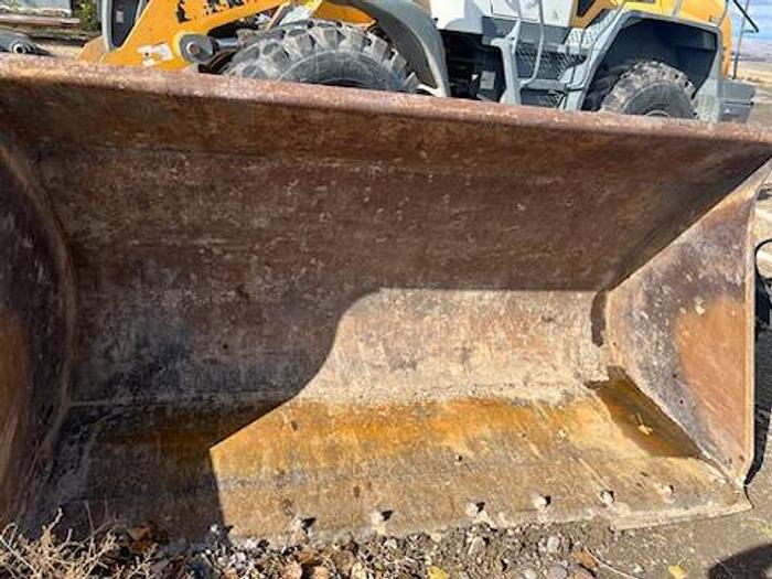 Used 2017 Liebherr L550 Wheel Loader w/ 4500 hrs