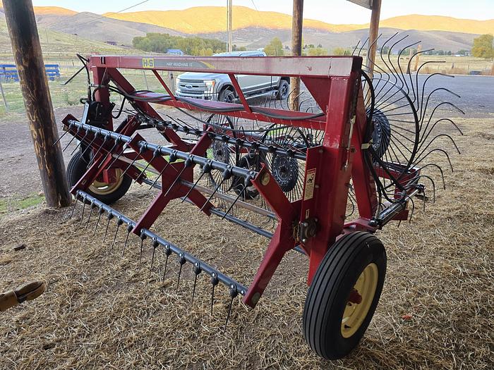 Used H&S Hay Machine II Fluffer