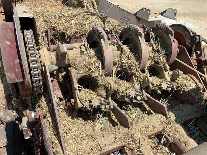 Used Freeman 370T 14X22 Chambered baler