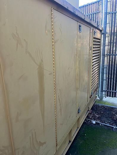 Used Caterpillar 400 KW Generator Set