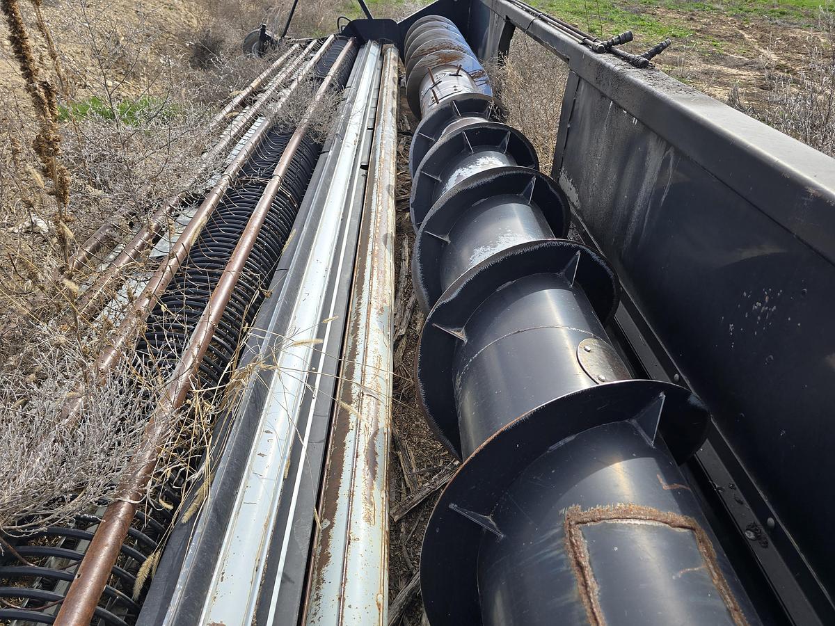 Used 22' Convey-All Pickup Header