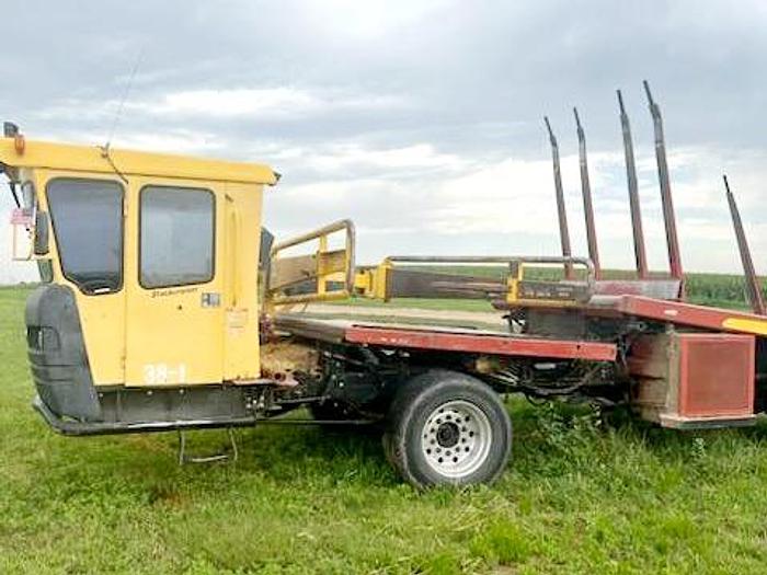 Used 2008 New Holland H9880 Balewagon w/ Mil-Stak Clamp