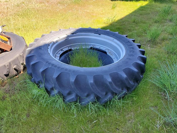 Used 2016 Case Magnum 250 Tractor w/ 3000 hrs