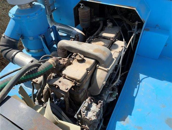 Used 1980 Hay Hog Hay Squeeze