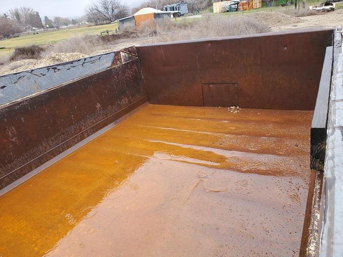 Used Ford F800 Dump Truck w/ Automatic Transmission