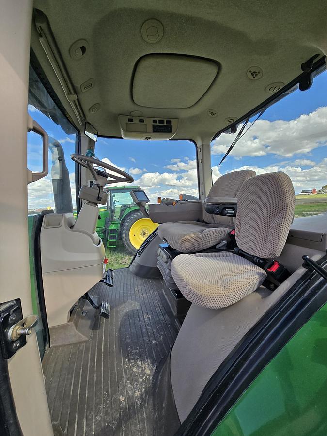 Used 2012 John Deere 8285R Tractor w/ IVT