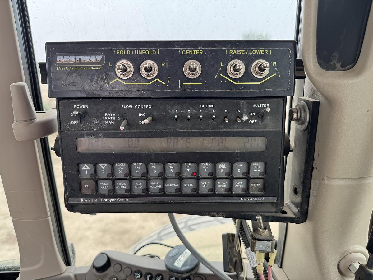 Used 80' BestWay 1000 Sprayer