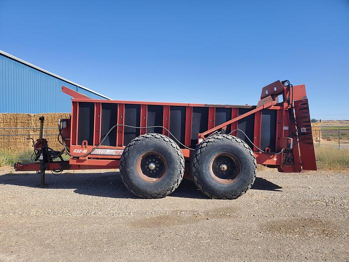 Used Roto-Mix 532-16 Manure Spreader