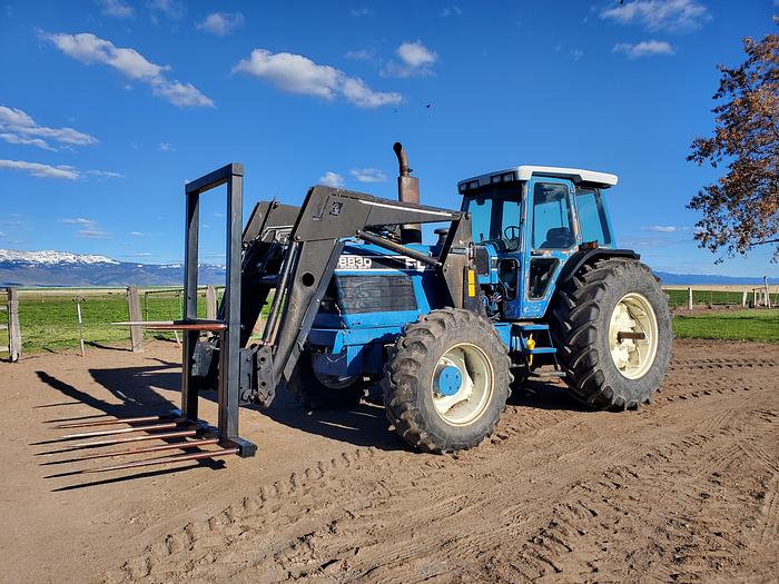 Used 1991 Ford 8830 Tractor w/ Loader