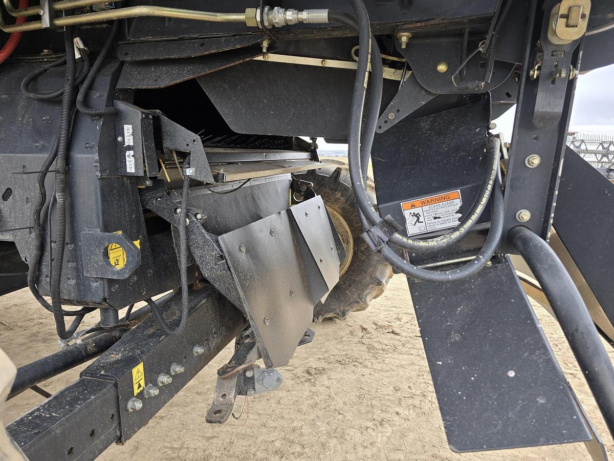 Used 2012 Case IH 7120 Combine