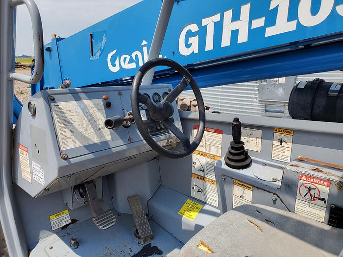 Used 2006 Genie GTH-1056 Telehandler w/ 3800 hrs