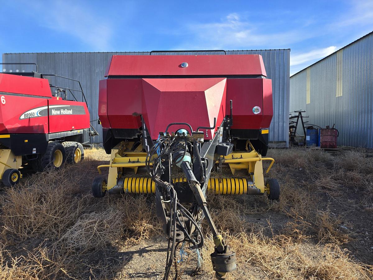 Used 2007 New Holland BB960A Baler - 3x4