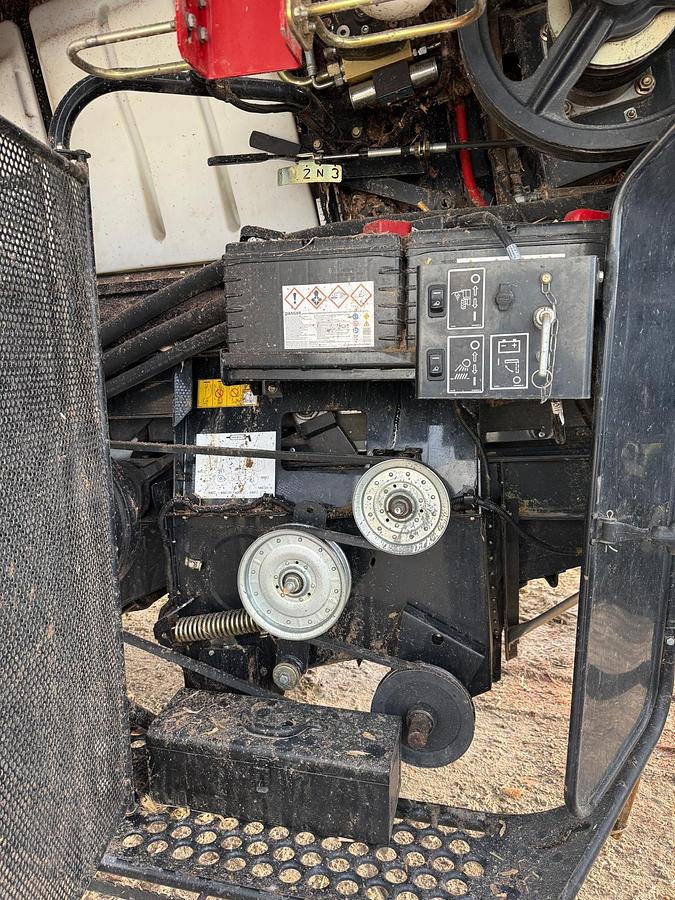 Used 2010 Case 8120 Combine w/ 4000 eng hrs