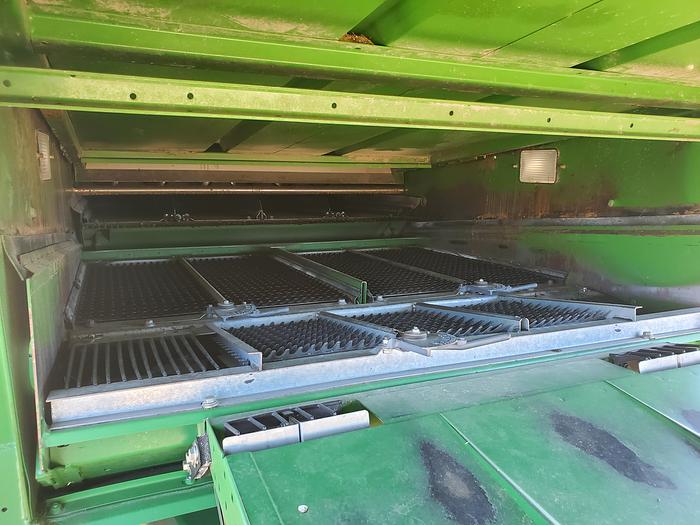 Used 2003 John Deere 9550 Combine w/ 2 Headers ** Superb Condition **