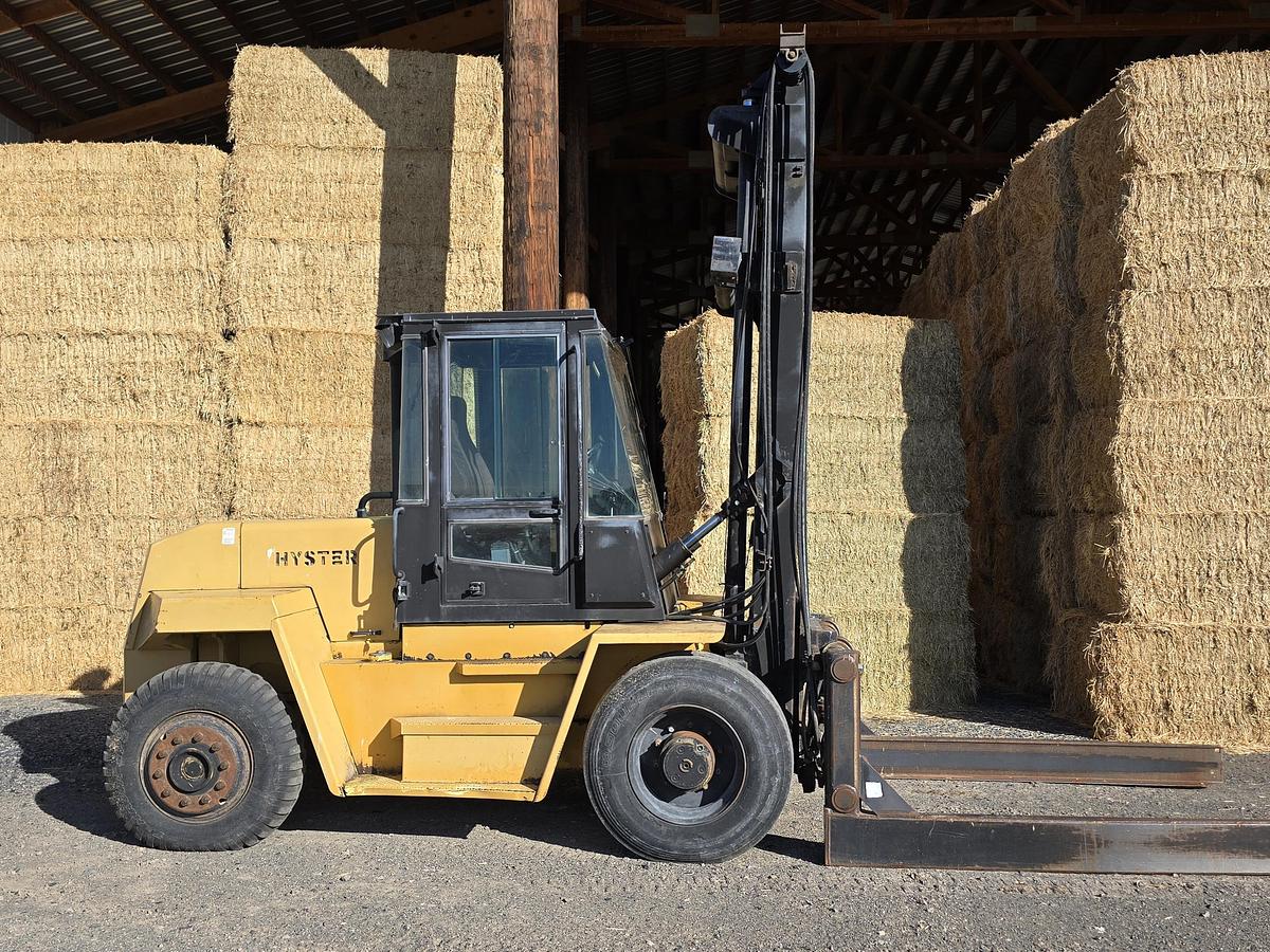 Used Hyster H210XL Hay Squeeze