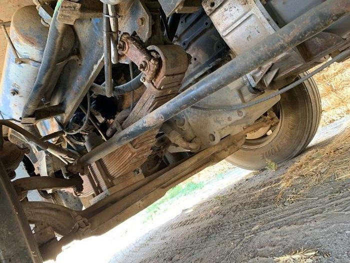 Used 1980 Hay Hog Hay Squeeze