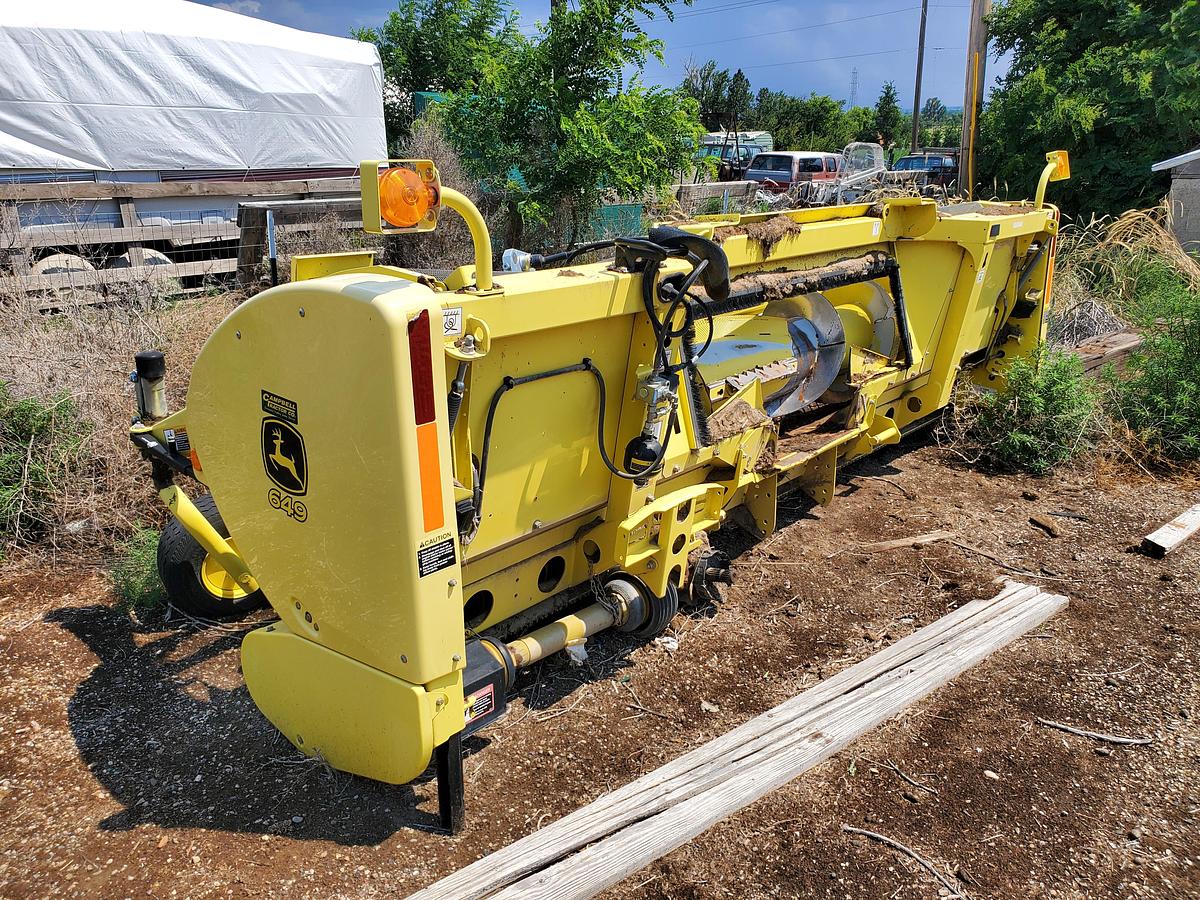Used 2016 John Deere 8400 Forage Harvester w/ 2 Headers **2300 Hrs**